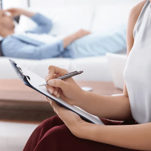 ¿Cómo resolver los conflictos internos en Querétaro mediante la psicología humanista?